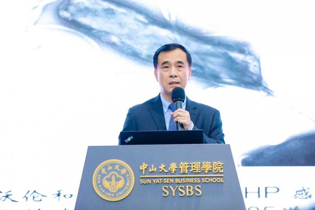 伟德国际victor1946第七附属医院何裕隆经理做健康主题讲座