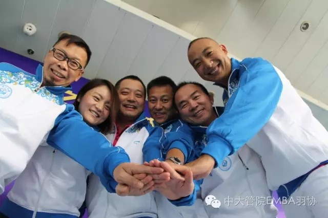 管院“千里马●依海”三队：左王勇、朱云菲、金波洋、胡江会、周秋瑾、周辉