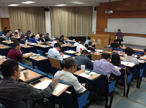 魏杰教授与中大管院EMBA同学和员工们交流探讨新常态下中国宏观经济