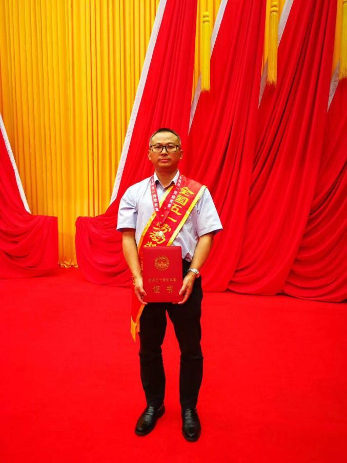 EMBA黄埔27期员工，中建二局有限公司深圳分公司第二项目部党支部书记、项目经理朱早孙先生